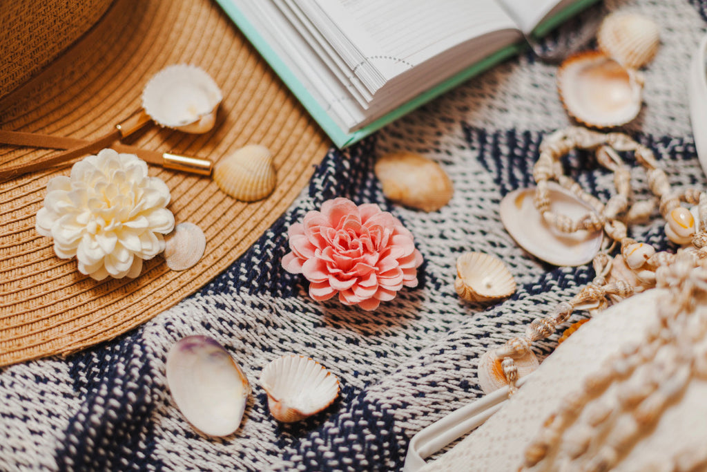 Crafting with Nature: How to Create Stunning Decoupage Art on Oyster Shells